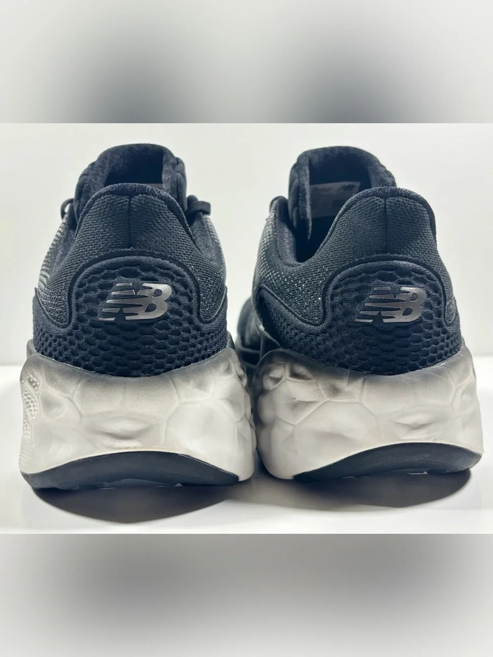 New Balance Fresh Foam More v4 Mens 10.5 4E Extra Wide Black Running Shoes NWT